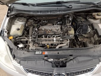 Mazda 5 (2.0 tdi 81kw) - 8