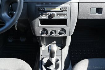 Škoda Fabia 1.4 16V 59KW Ambiente 5/2007 - 8