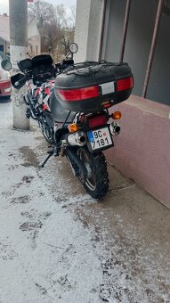 Triumph Tiger 900 - 8