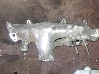 Turbo Sání blok motoru Mazda 2,2d 110kw - 8
