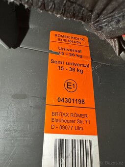 Prodám autosedačku Britax RÖmer KIDFIX 15-36kg - 8