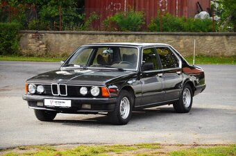 BMW 735i E23 z roku 1985 - 8