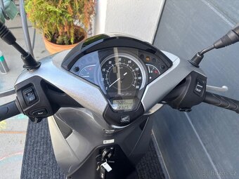 Honda SH 150i ABS - 8