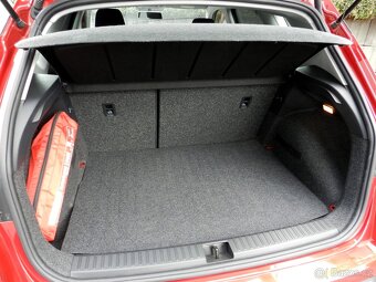 Seat Arona 1.0 TGI G-TEC 66 kW perfektní stav, 1. majitelka - 8