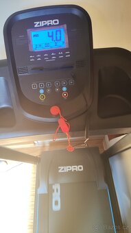 Běžecký pás Zipro Tekno - 8