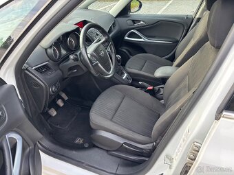 AKČNÍ CENA Opel Zafira Tourer 1.4i LPG 7míst MPV DPH - 8