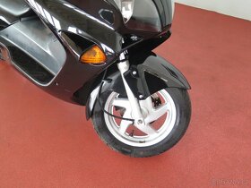 Honda Jazz 250 - 8