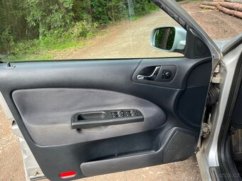 Škoda Octavia combi 1,6MPI 75KW - 8