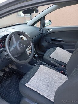 Opel Corsa 1,2 benzín - 8