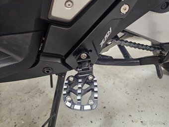 XADV 750 novy model 2025 - 8