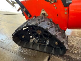 Pasova snezna freza Ariens Compact 24" - 8