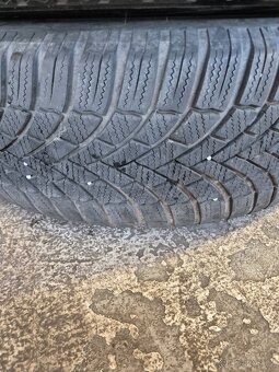 ŠKODA ALU 6,5J x 17’’ ET 38 215/65 R17Bridgestone 5.5mm - 8