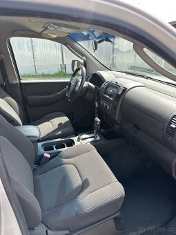 NISSAN NAVARA DOUBLE-CAB 2.5 DCI - 8