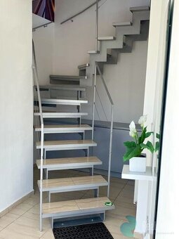 Sdílený pronájem, kancelářské prostory 52m2, terasa 30m2, Ná - 8