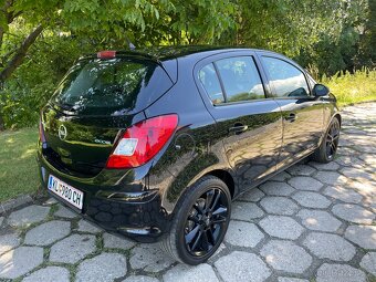 Opel Corsa D 1.2 - 8