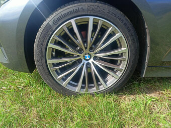 BMW 320D Touring/140Kw/Sportline/Virtual/Tažný/2020/Fulled - 8