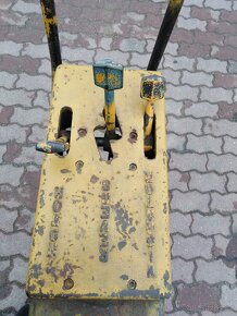 Ručně vedený válec Stavostroj  VVW 3403 - 8