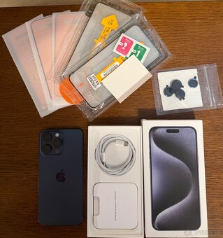 Prodám IPhone 15 Pro max 256 modrý - 8