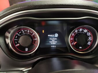 Dodge Challenger 3.6 V6 - 8