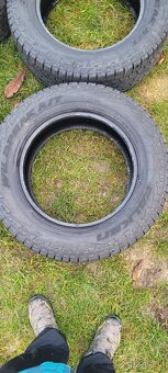 Zimní pneu 265/60/18 R.v. 22 - 8