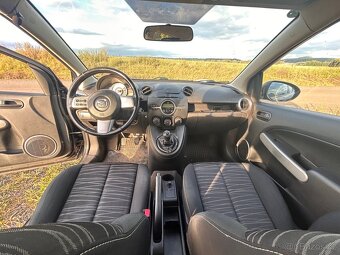 Mazda 2 1.3i - 8