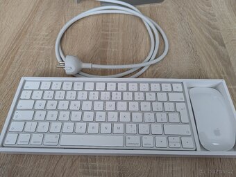 Apple iMac 2017 21,5" 4K Retina i5 8GB Radeon Pro 560 4GB - 8