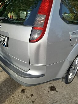 Ford Focus 1.6 - 8