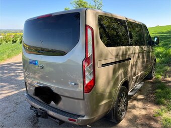 Ford Tourneo Custom - 8