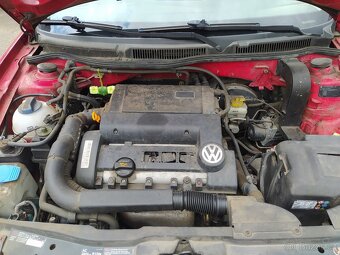 Volkswagen Golf 1.4 - 8