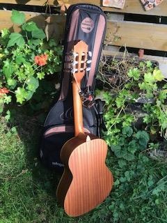 Akustické a el. ak. kytary a ukulele Sigma, LAG, Takamine 12 - 8