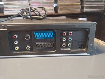 Samsung DVD-V6700 stolní VHS rekordér a přehrávač DVD, SVCD, - 8