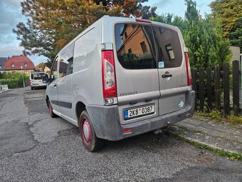 Peugeot Expert Tepee 1.6hdi nestartuje koupeno v ČR - 8
