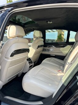 BMW 750i M-sport/B&W/LASER/PANO - 8