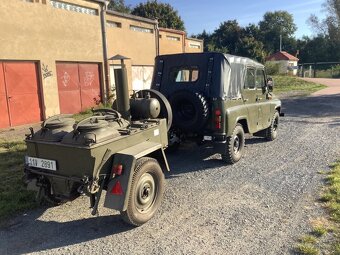 Uaz 469 - 8