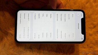 Prodám žlutý iPhone 11 64GB v super stavu - 8