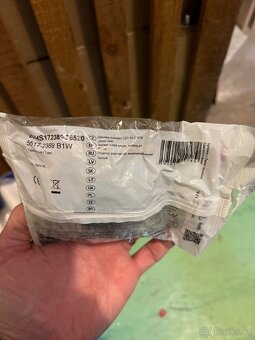 Zásuvka ABB Classic - 8