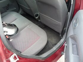 FORD FIESTA 1,4 D// ÚSPORNÉ VOZIDLO// STK:5/2025 - 8