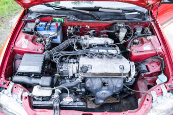 Honda Civic coupe 1.5 101 PS 1994, najeto 129 tkm, nová STK - 8