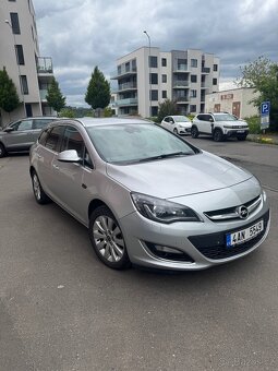 Opel Astra J Sport Tourer - 8