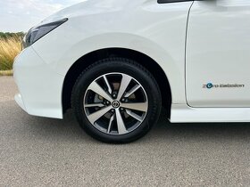 ► NISSAN LEAF 40KWh LED-KAMERA 110KW - 36000KM - ODPOČET DPH - 8