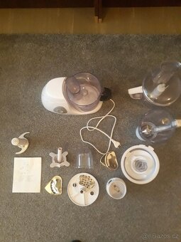 ELEKTRICKÝ VÍCEÚČELOVÝ ROBOT ZN. TRION 220 V - 8