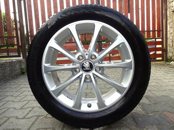 PĚKNÁ ZÁNOVNÍ ZIMNÍ OCTAVIA IV, SEAT LEON 17" 205/55R17 - 8