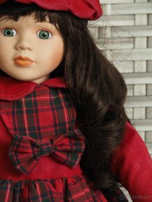 Porcelánová panenka - kárované sestry - 8