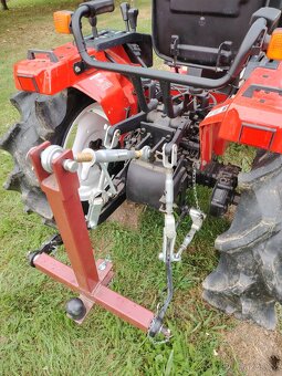 Malotraktor Mitsubishi + vlečka - 8