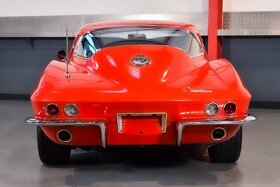 Corvette C2 Sting Ray Coupé - 8