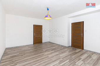 Prodej bytu 2+1, 75 m², Pardubice, ul. Štrossova - 8