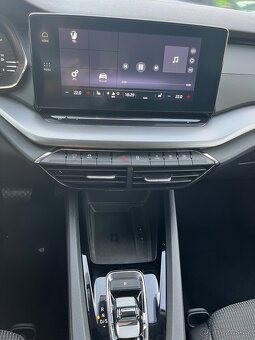 Škoda Octavia TDI 110kw,NAVI,DSG,Tažné - 8