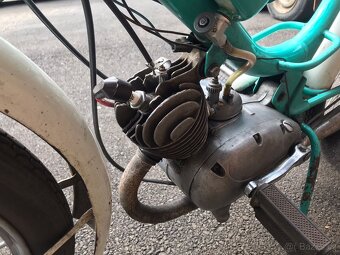 Moped S11 Stadion - 8