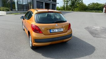 Peugeot 207 1,4 70 kW rok 2008 - 8