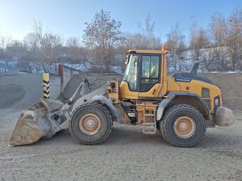 VOLVO L 90 H 4X4 - 8